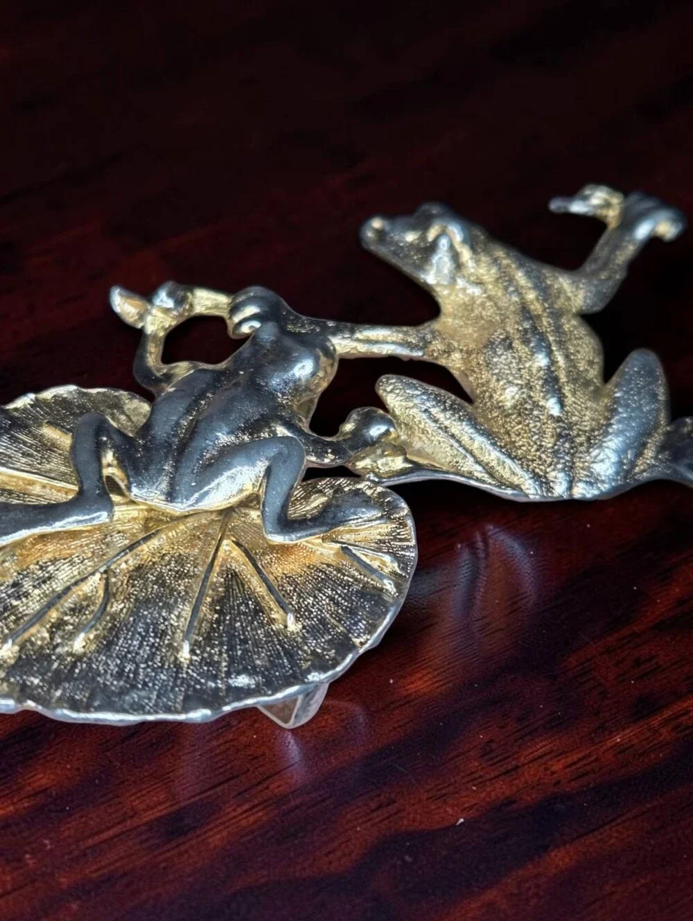 Hard-to-find 1970s-early 1980s Gail Labelle gold-toned Belt Buckle